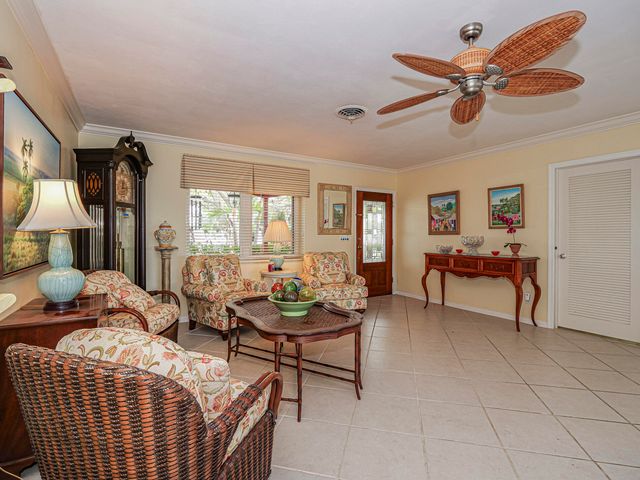 11 Starfish Drive, Vero Beach, FL 32960