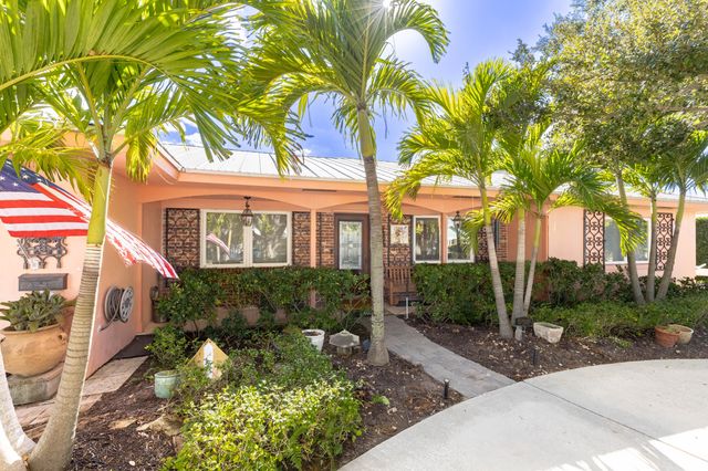 11 Starfish Drive, Vero Beach, FL 32960