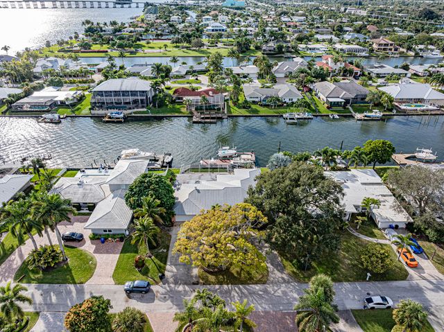 11 Starfish Drive, Vero Beach, FL 32960