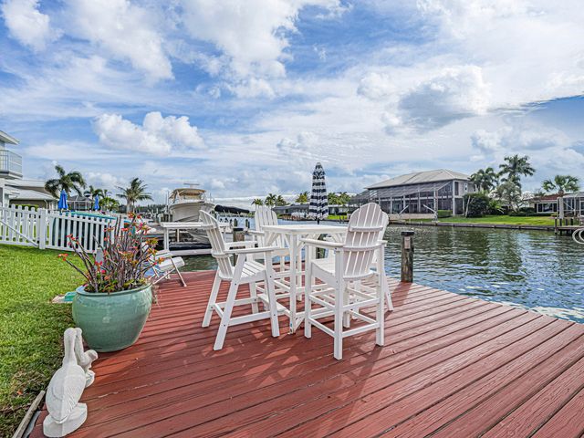 11 Starfish Drive, Vero Beach, FL 32960