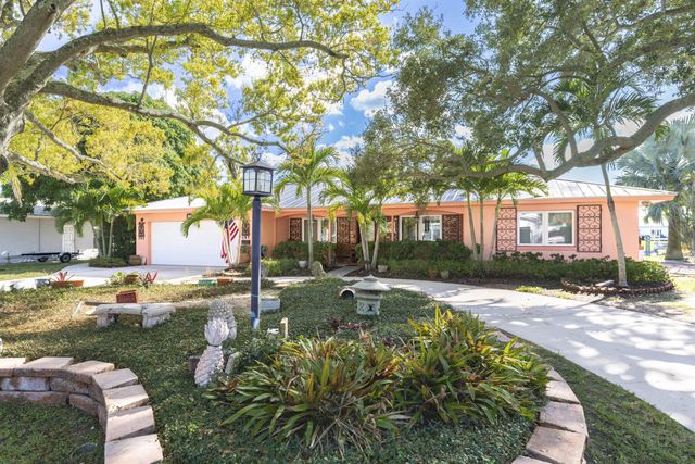 11 Starfish Drive, Vero Beach, FL 32960