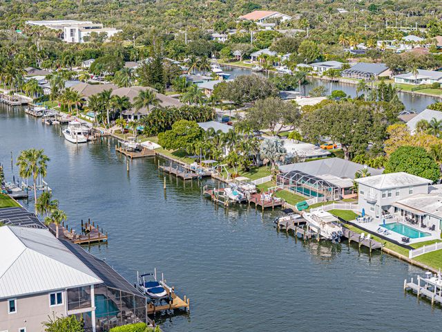 11 Starfish Drive, Vero Beach, FL 32960