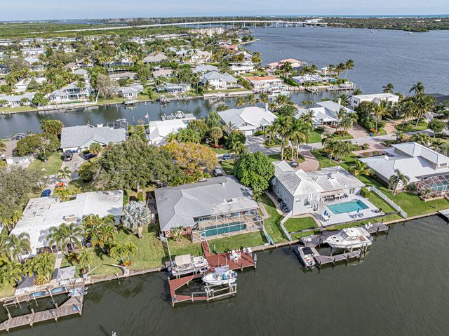 11 Starfish Drive, Vero Beach, FL 32960