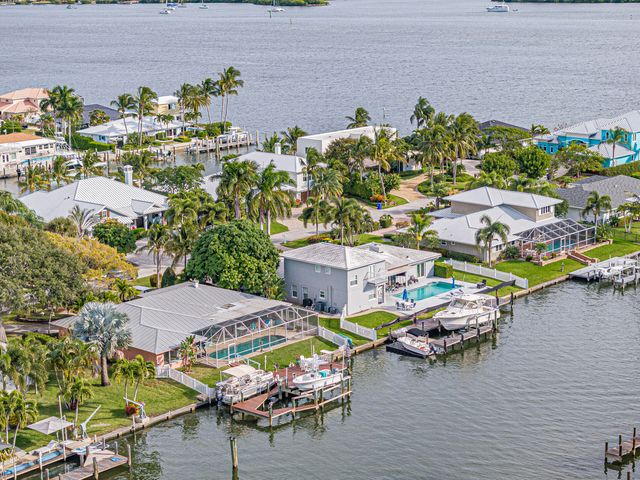 11 Starfish Drive, Vero Beach, FL 32960