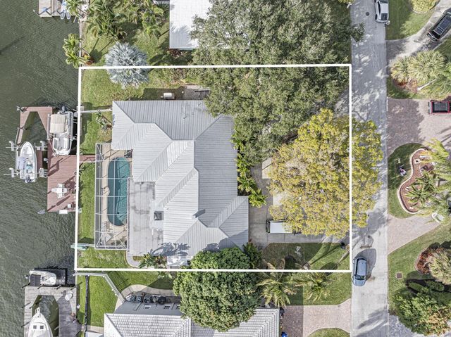 11 Starfish Drive, Vero Beach, FL 32960