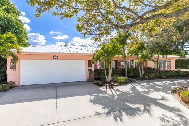 11 Starfish Drive, Vero Beach, FL 32960