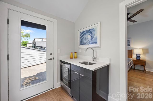 1062 Kenilworth Avenue, Charlotte, NC 28204