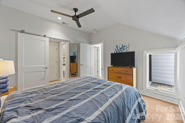 1062 Kenilworth Avenue, Charlotte, NC 28204