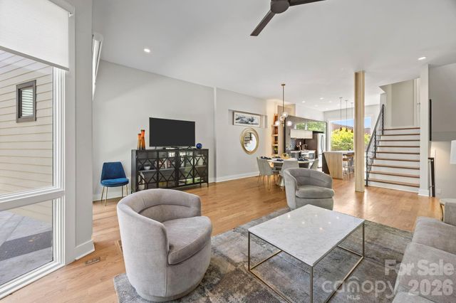 1062 Kenilworth Avenue, Charlotte, NC 28204