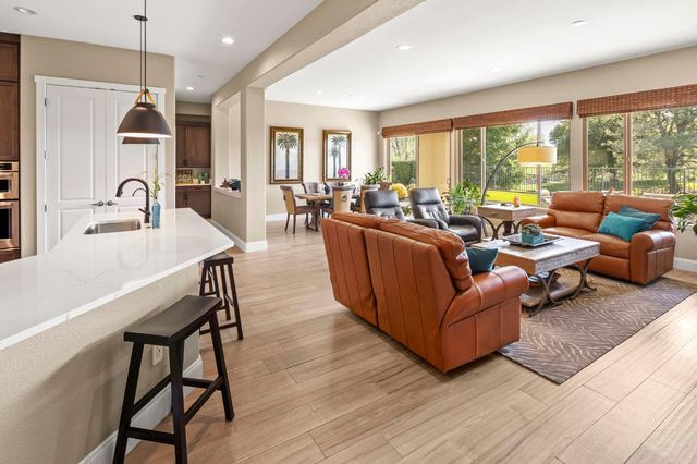 1236 Overland Ln, Lincoln, CA 95648