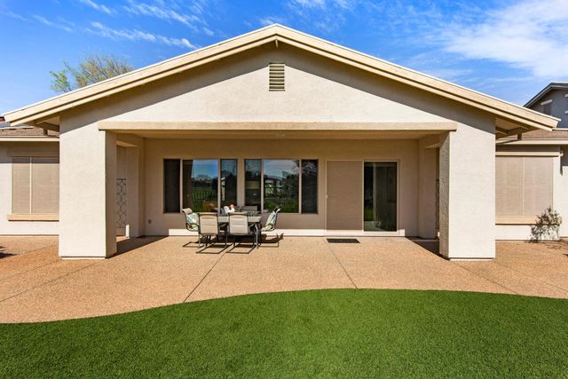 1236 Overland Ln, Lincoln, CA 95648