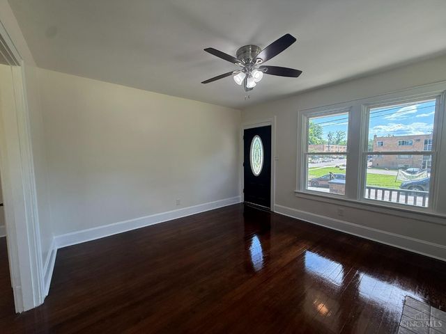2755 Robert Avenue, Cincinnati, OH 45211