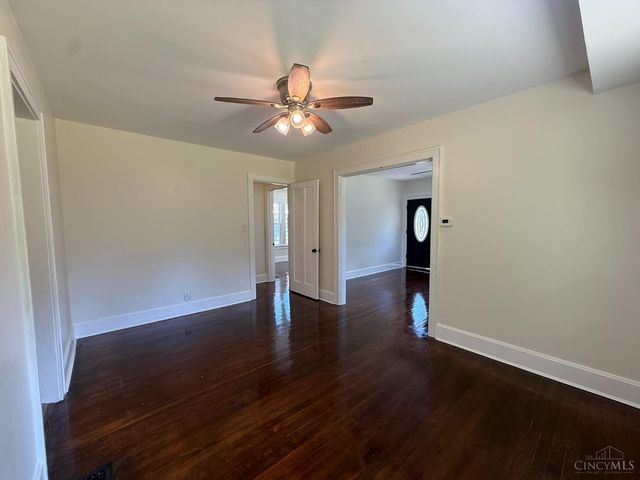 2755 Robert Avenue, Cincinnati, OH 45211