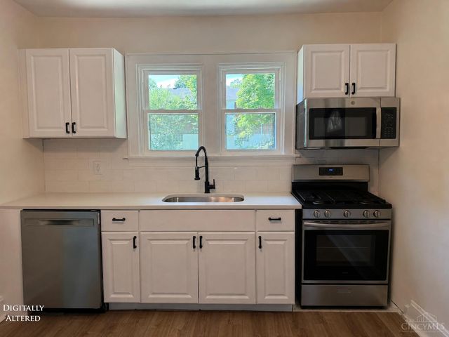 2755 Robert Avenue, Cincinnati, OH 45211