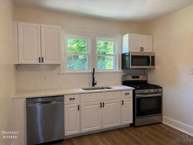 2755 Robert Avenue, Cincinnati, OH 45211