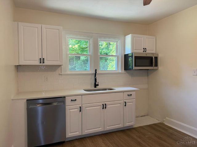 2755 Robert Avenue, Cincinnati, OH 45211