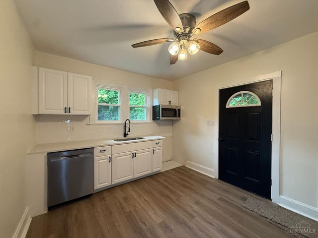 2755 Robert Avenue, Cincinnati, OH 45211
