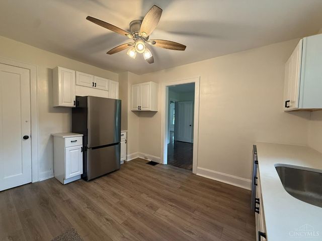 2755 Robert Avenue, Cincinnati, OH 45211