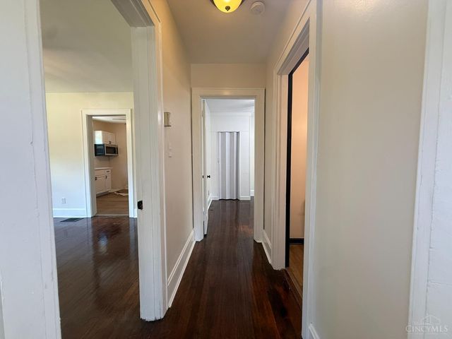 2755 Robert Avenue, Cincinnati, OH 45211