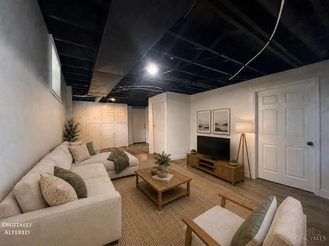 2755 Robert Avenue, Cincinnati, OH 45211