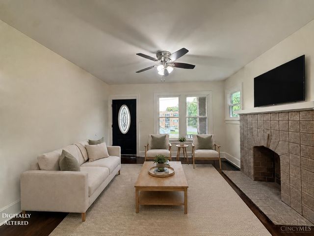 2755 Robert Avenue, Cincinnati, OH 45211