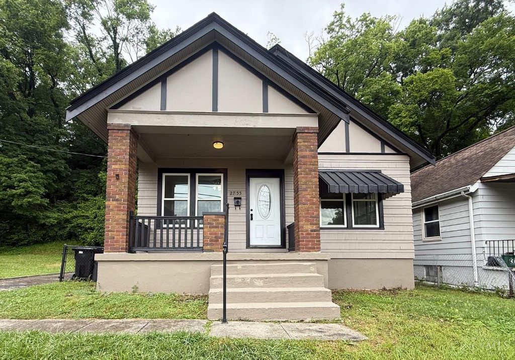 2755 Robert Avenue, Cincinnati, OH 45211