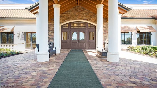 9496 Casoria CT 101, Naples, FL 34113