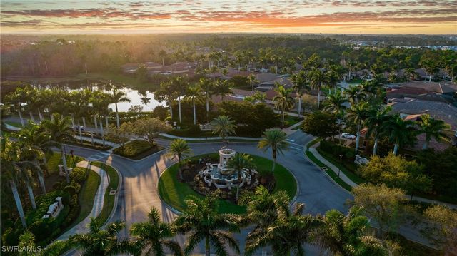 9496 Casoria CT 101, Naples, FL 34113