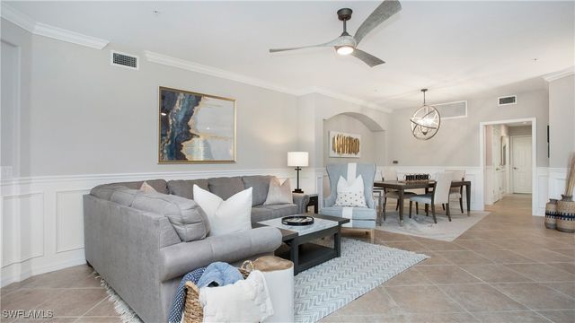 9496 Casoria CT 101, Naples, FL 34113