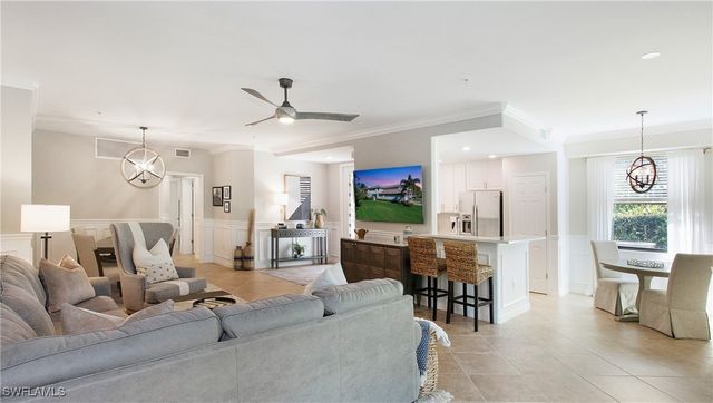 9496 Casoria CT 101, Naples, FL 34113