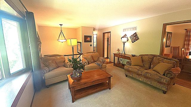 2510 Northern Hills Court NE, Rochester, MN 55906