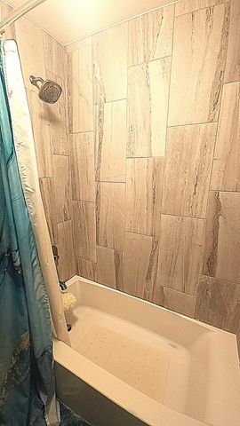 2510 Northern Hills Court NE, Rochester, MN 55906