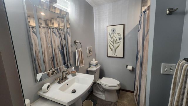 2510 Northern Hills Court NE, Rochester, MN 55906