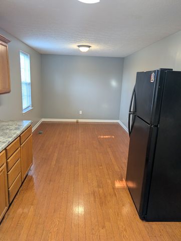 104 E Ridge Ct, Hendersonville, TN 37075