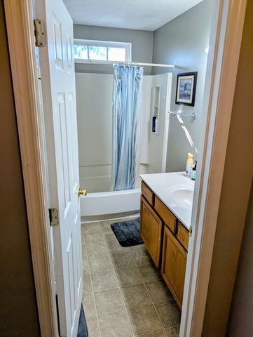 104 E Ridge Ct, Hendersonville, TN 37075