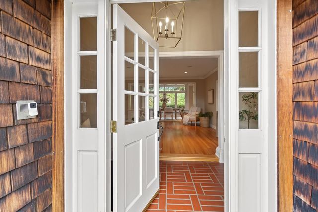 2141 Claremont Rd, Carmichael, CA 95608