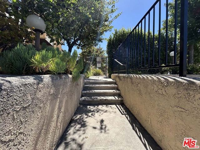 10051 Topanga Canyon Boulevard 15, Los Angeles, CA 91311
