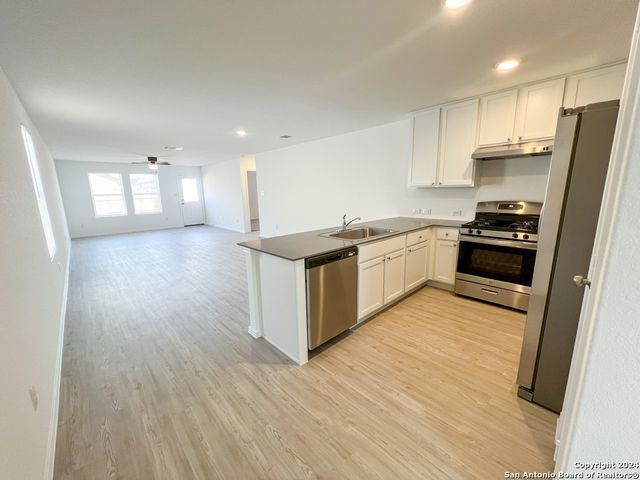 9811 Sanborn Grist, San Antonio, TX 78254