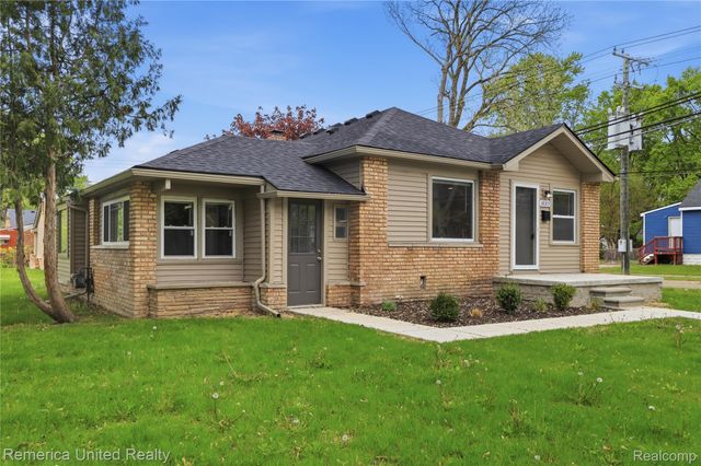 18315 Five Points Street, Redford Charter Township, MI 48240