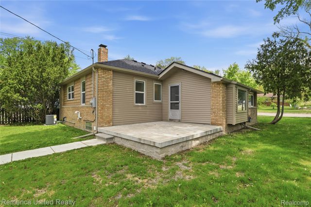 18315 Five Points Street, Redford Charter Township, MI 48240