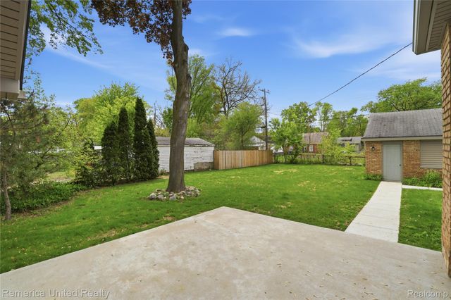18315 Five Points Street, Redford Charter Township, MI 48240
