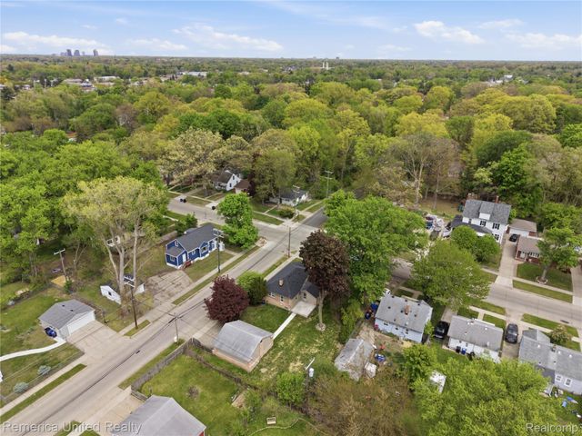 18315 Five Points Street, Redford Charter Township, MI 48240