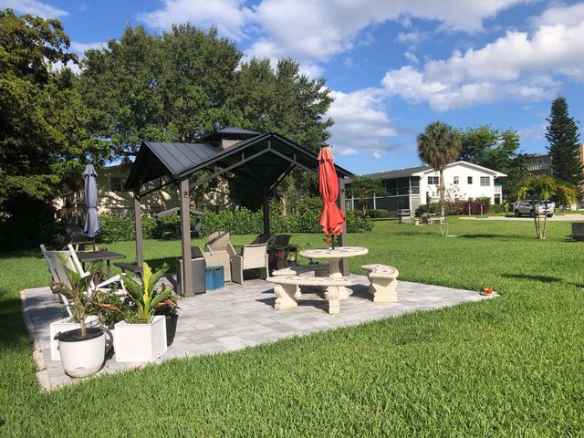 32 Ventnor B 32, Deerfield Beach, FL 33442