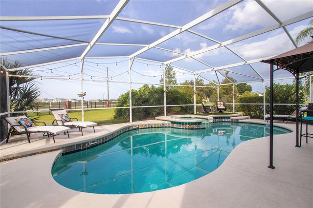 8051 WHITE CRANE COURT, Kissimmee, FL 34747