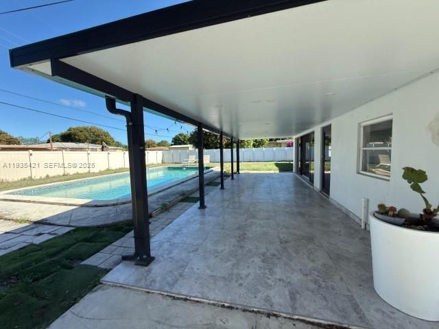 860 W Dayton Cir, Fort Lauderdale, FL 33312