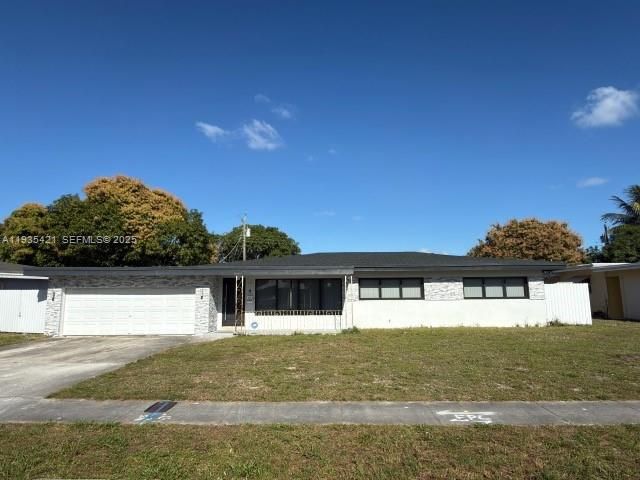 860 W Dayton Cir, Fort Lauderdale, FL 33312