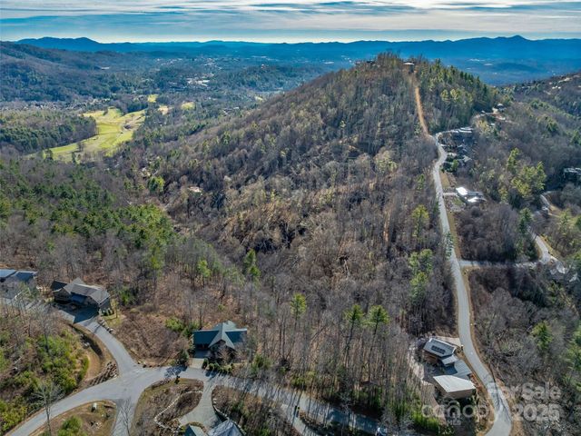 10 Villa Nova Drive, Asheville, NC 28804
