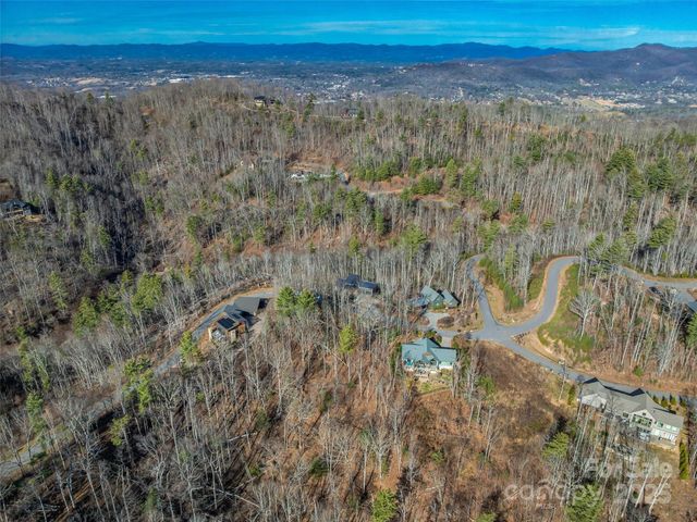 10 Villa Nova Drive, Asheville, NC 28804