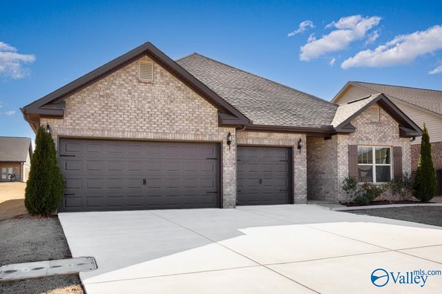 302 Holt Street, Meridianville, AL 35759