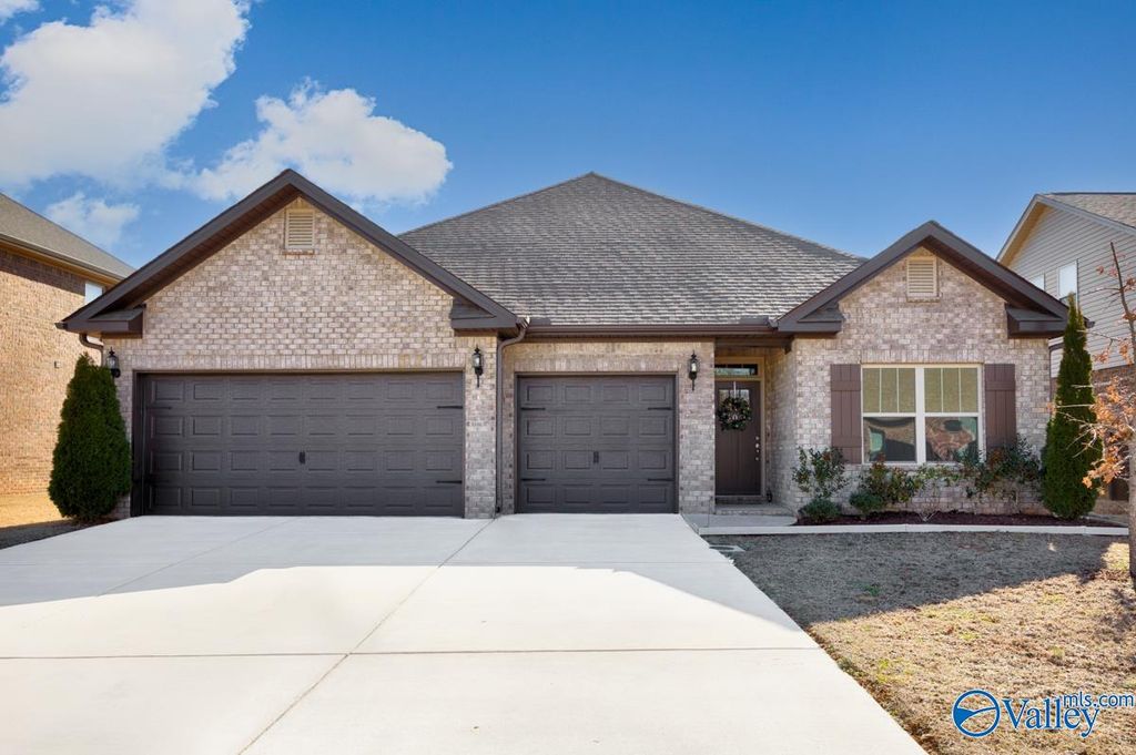 302 Holt Street, Meridianville, AL 35759